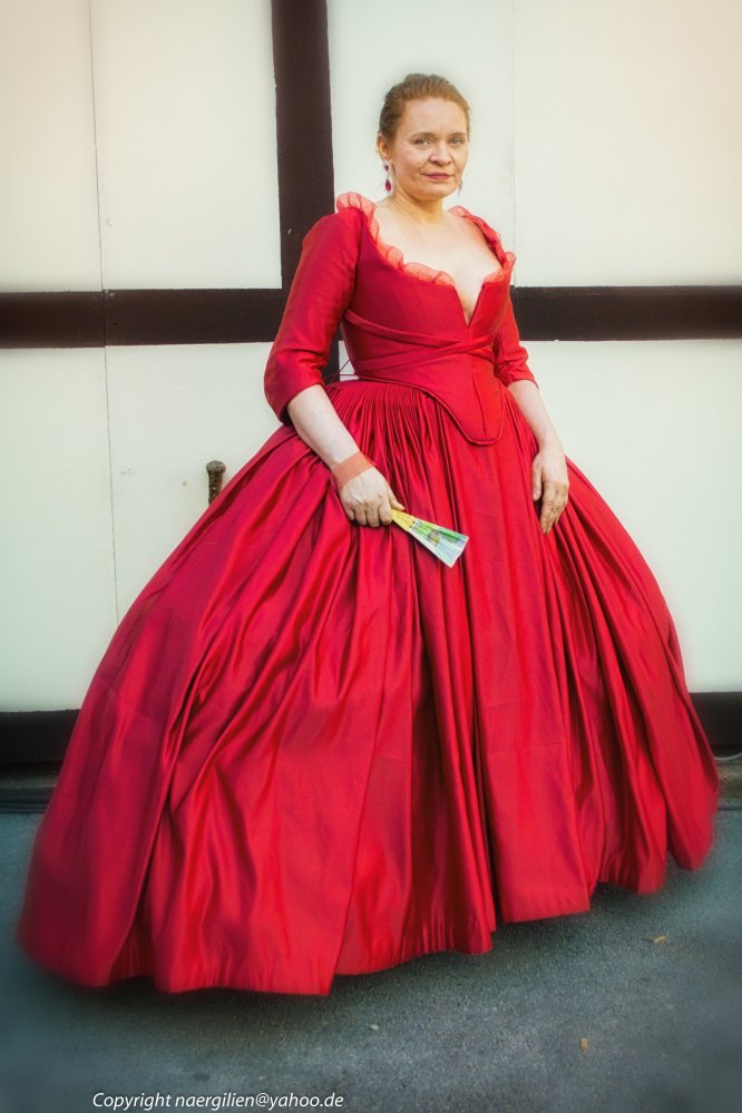 Outlander  Claire's Stunning Red Dress 